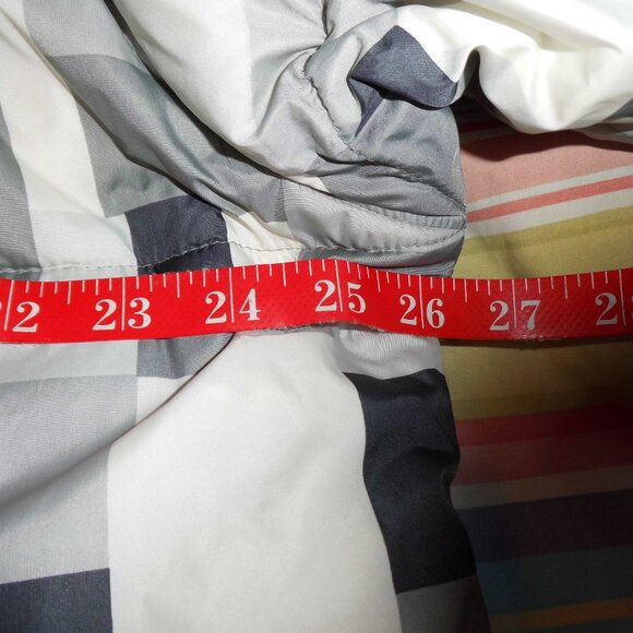 Columbia Monochrome Geometric Puffer Jacket - Picture 6 of 13